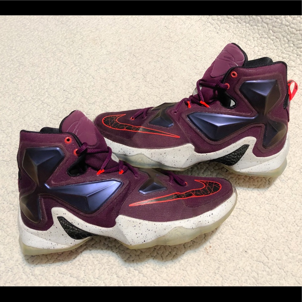 Nike LeBron 13 'Mulberry' Sneakers. - Picture 3 of 10